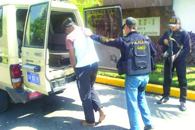 Hoy presentan en Tribunales a hermano de «El Mocho Edwin» 4 1203 23A%20copy